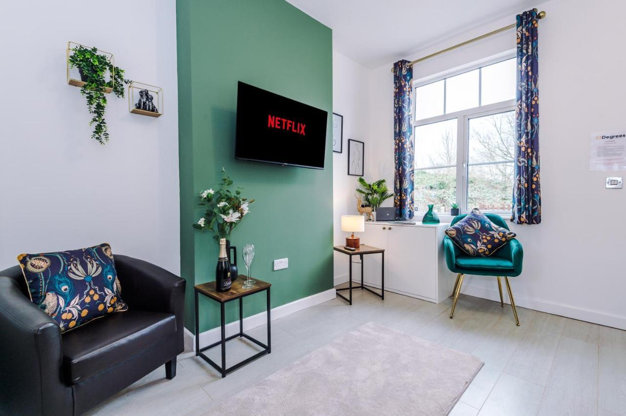Stunning 3-Bed Home In Nantwich By 53 Degrees Property - Amazing Location, Ideal For Groups - Sleeps 6 Luaran gambar