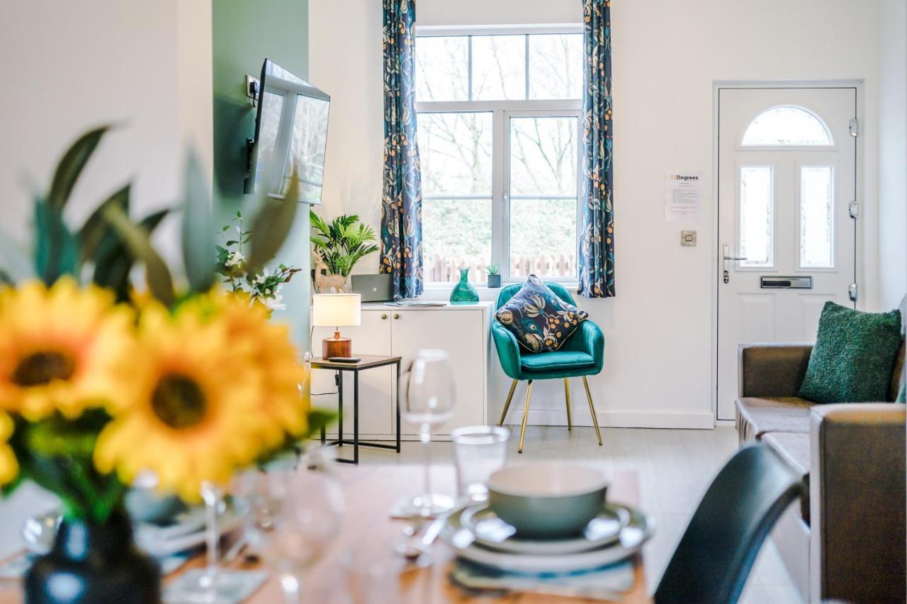 Stunning 3-Bed Home In Nantwich By 53 Degrees Property - Amazing Location, Ideal For Groups - Sleeps 6 Luaran gambar